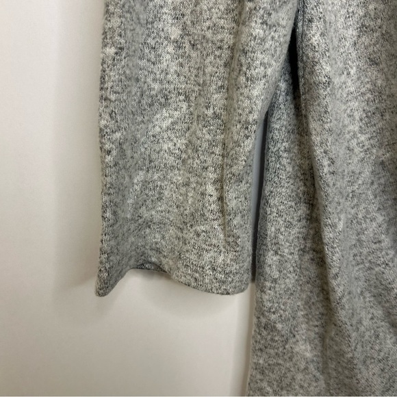 *NWT* Market & Spruce Denver Front Twist Brushed Gray Knit Top, Sz S, 3/4 Sleeve - Picture 3 of 7